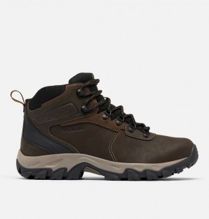 Men Columbia Newton Ridge™ Plus II Waterproof Hiking Boots Dark Brown | US-YAMLWJ-458