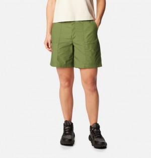 Women Columbia Holly Hideaway™ Washed Out Bermuda Shorts Green | US-UCNOVZ-564