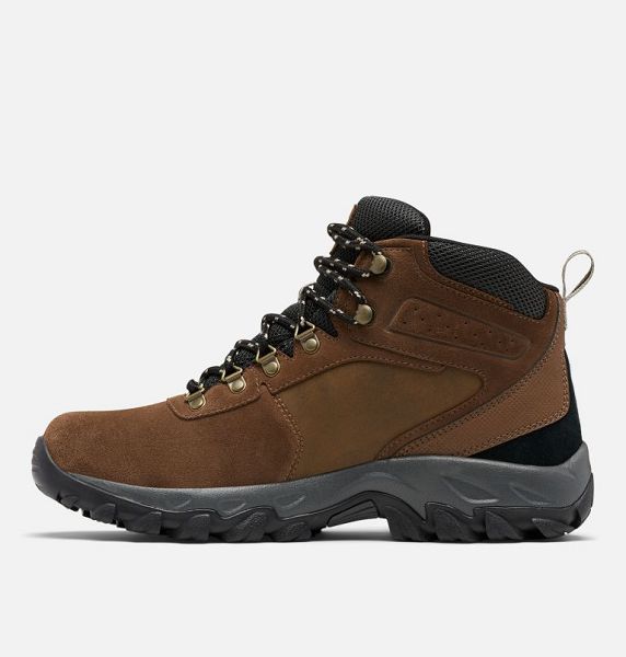 Men Columbia Newton Ridge™ Plus II Suede Waterproof Walking Boots Dark Brown / Dark Grey | US-SCHFTY-178