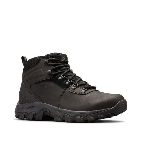 Men Columbia Newton Ridge™ Plus II Waterproof Hiking Boots Black / Black | US-LJXUCZ-094