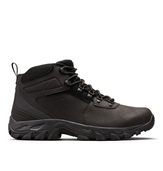 Men Columbia Newton Ridge™ Plus II Waterproof Hiking Boots Black / Black | US-LJXUCZ-094