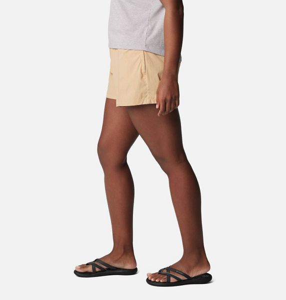 Women Columbia Boundless Trek™ Active Cargo Shorts Khaki | US-CNKPQR-957