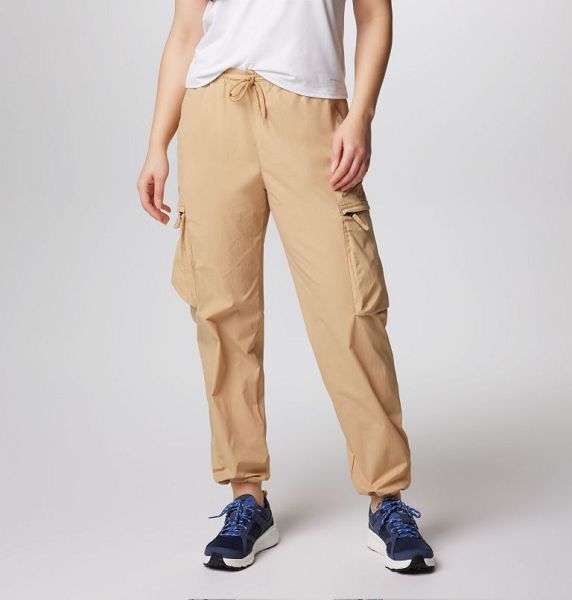 Women Columbia Boundless Trek™ Cargo Pants Khaki | US-PTSGWK-574